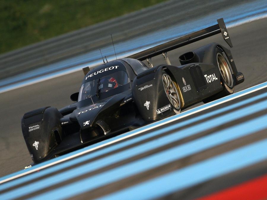  Peugeot 908 V12 HDi 2007 года  (фото 33 из 55)